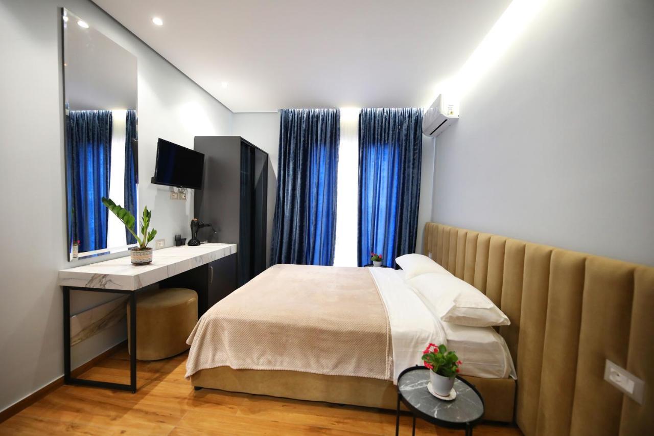 Bed and Breakfast Ulcas Guest Huse Влёра Экстерьер фото