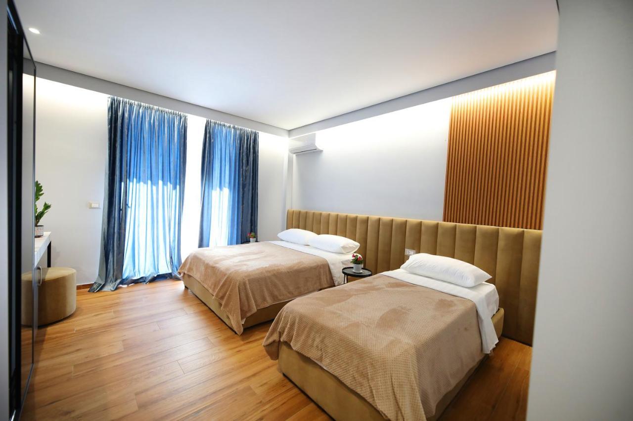 Bed and Breakfast Ulcas Guest Huse Влёра Экстерьер фото